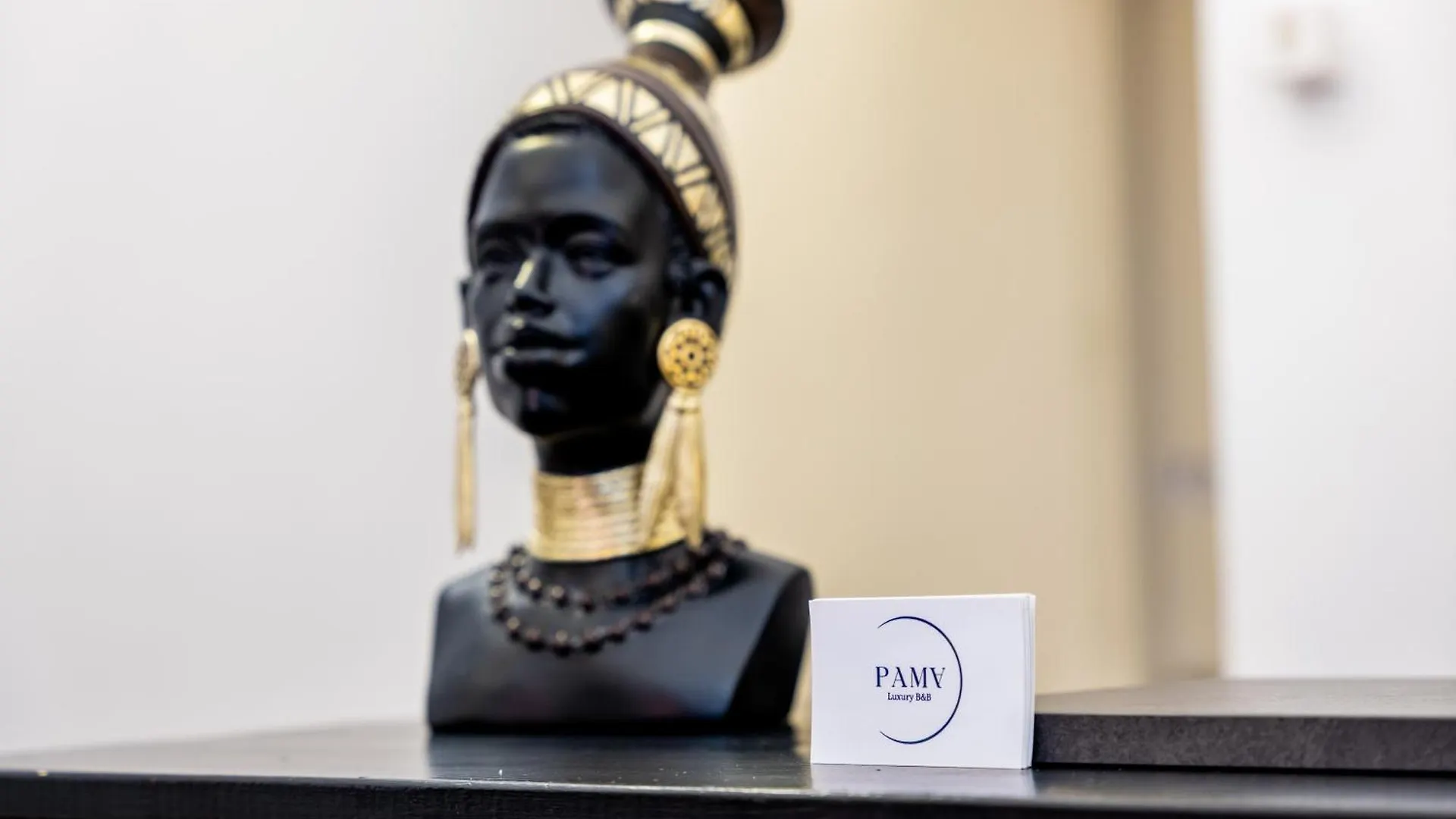 Pama Luxury Suite & Spa Naples Italy