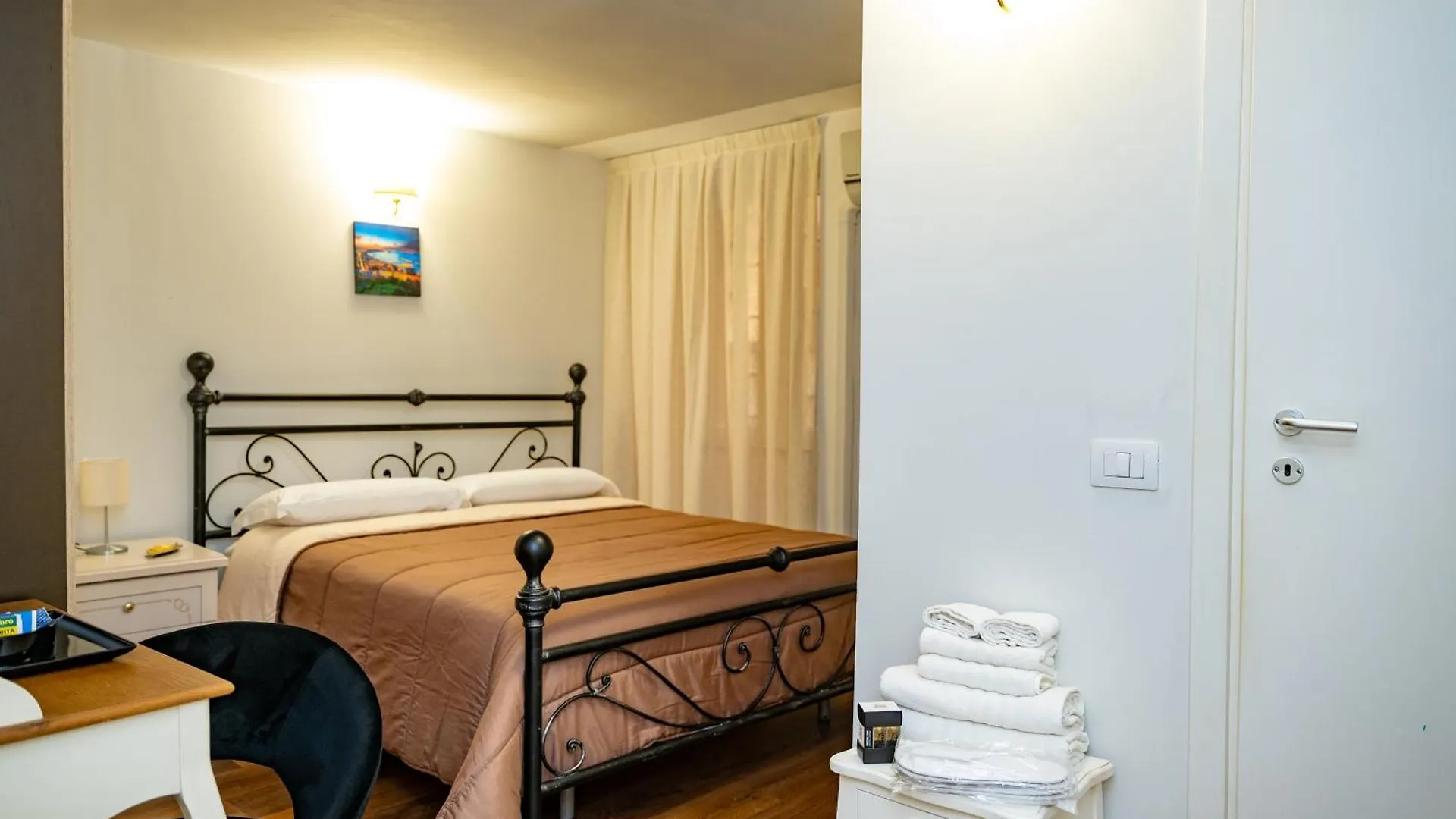 Pama Luxury Suite & Spa Naples Bed & Breakfast