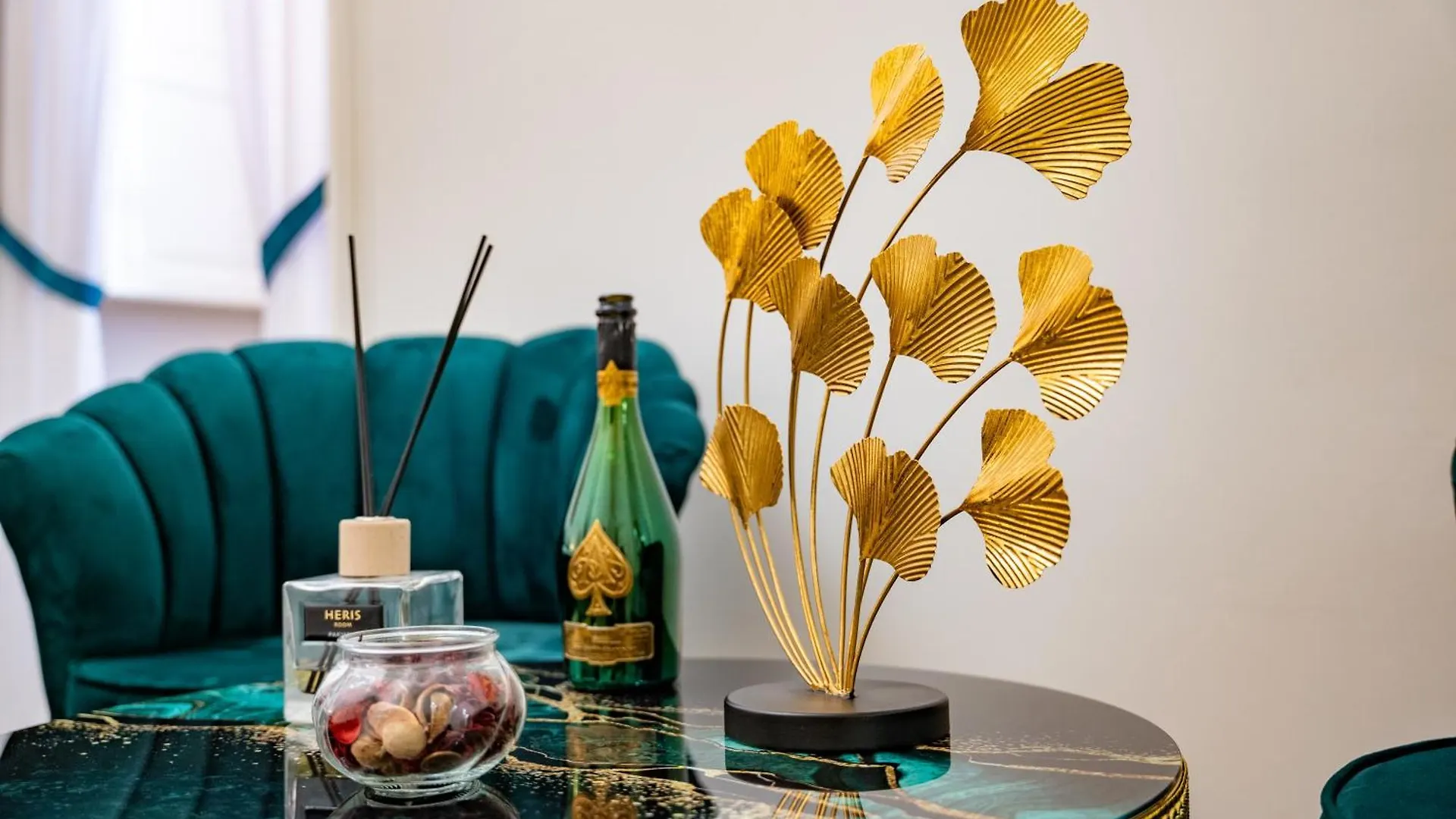 Bed & Breakfast Pama Luxury Suite & Spa Naples Italy