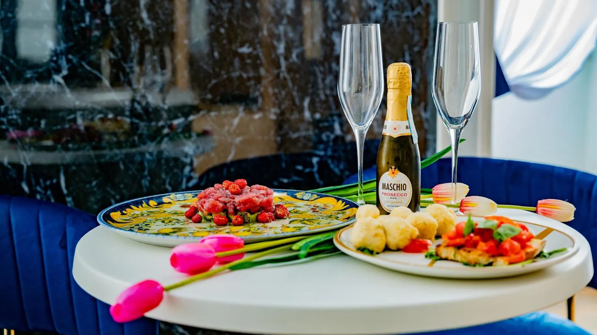 Pama Luxury Suite & Spa Naples 0*,  Italy